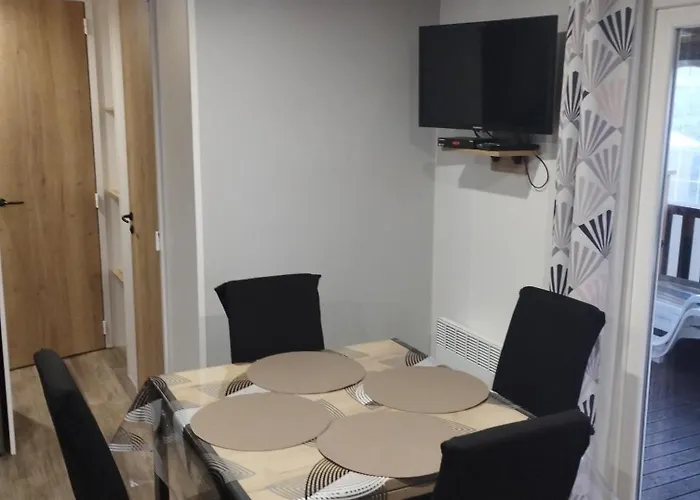 Camping Mobil-home K121 Au Les Charmettes